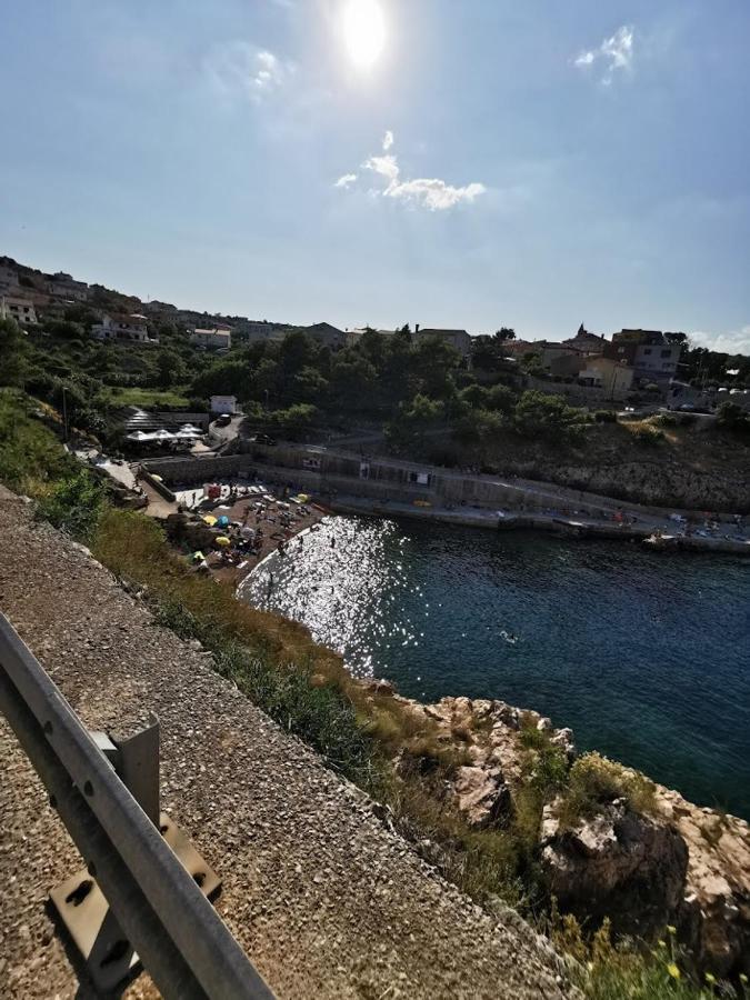 Appartamento Tin 1 Vrbnik  Esterno foto